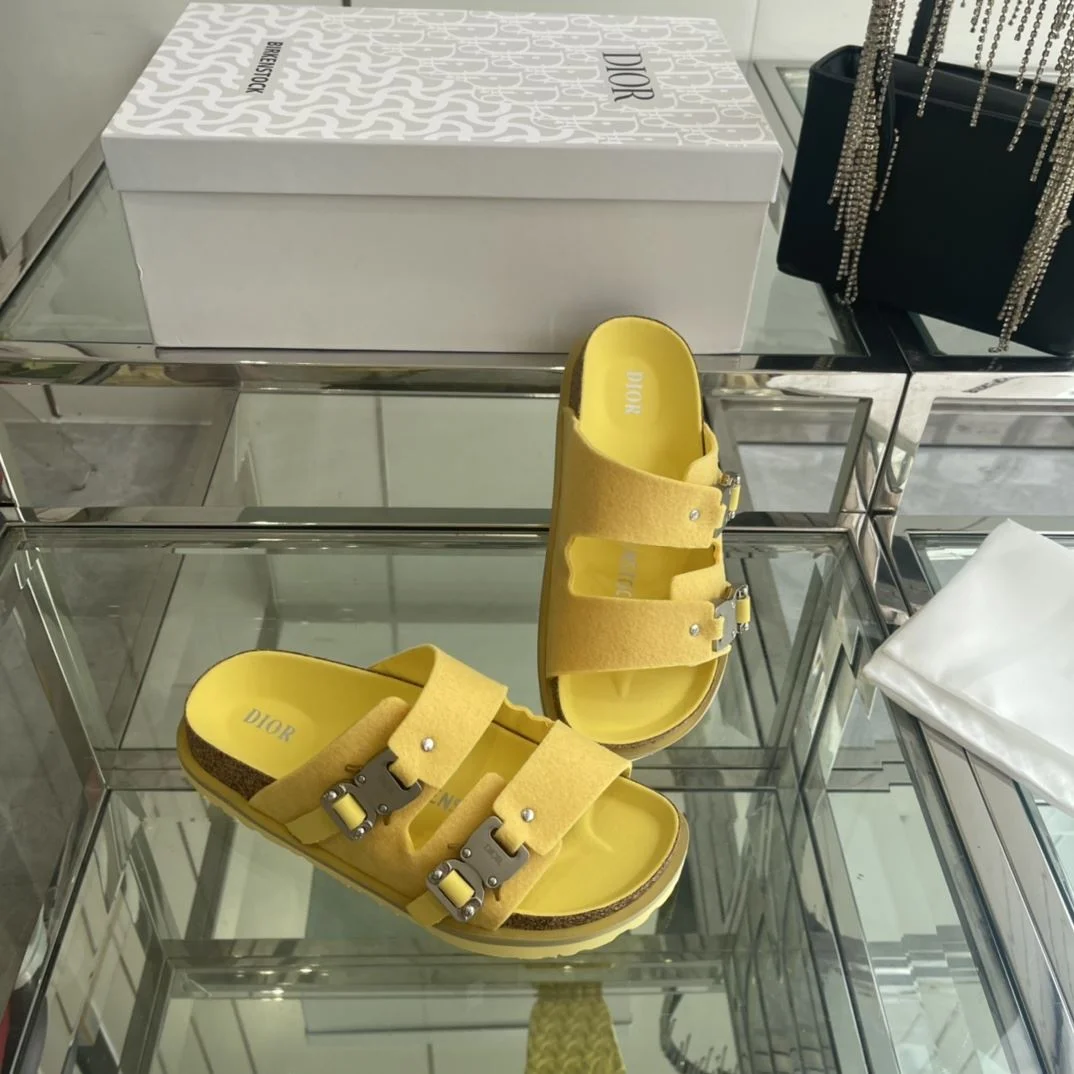 Birkenstock Sandals Vibrant 8334