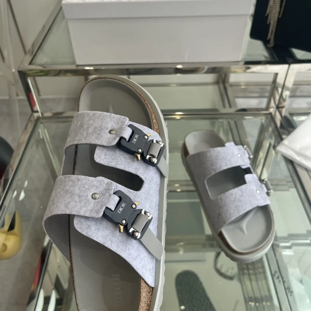 TechFriendly Birkenstock Sandals 8353