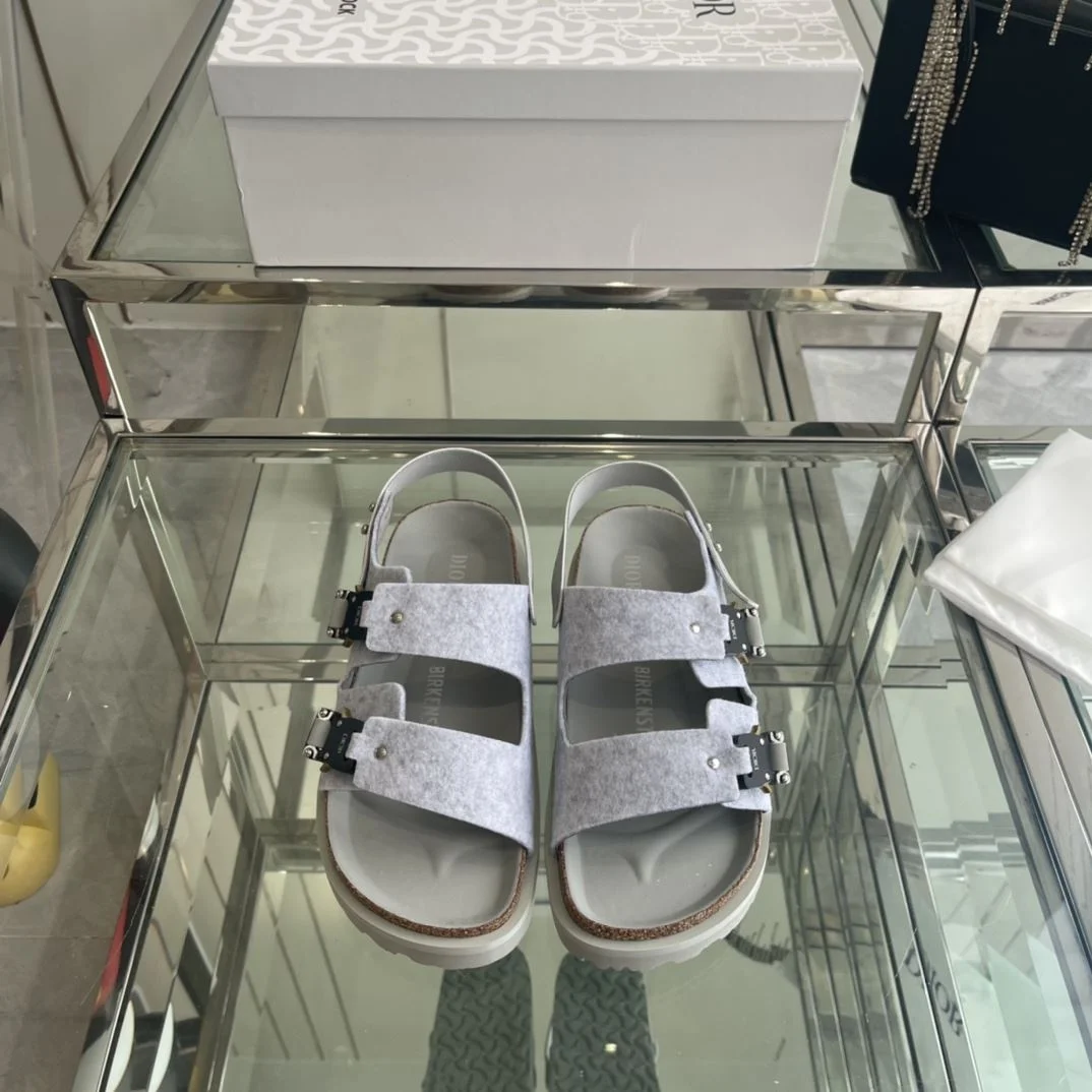 Breathable Birkenstock Sandals 8392