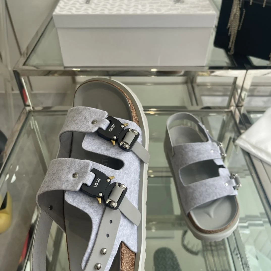 Breathable Birkenstock Sandals 8392