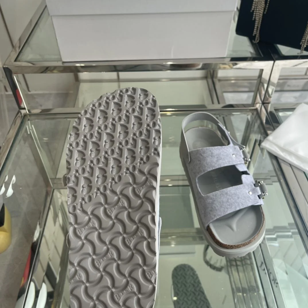 Breathable Birkenstock Sandals 8392