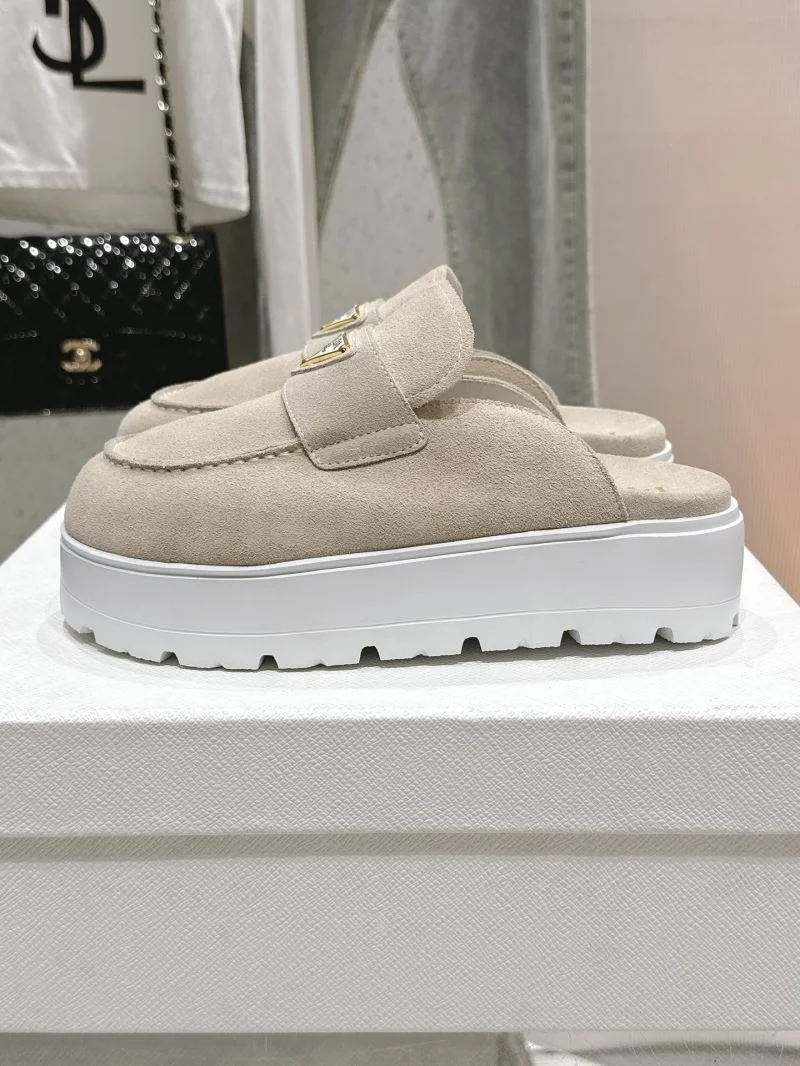 Birkenstock Sandals Stylish 6758