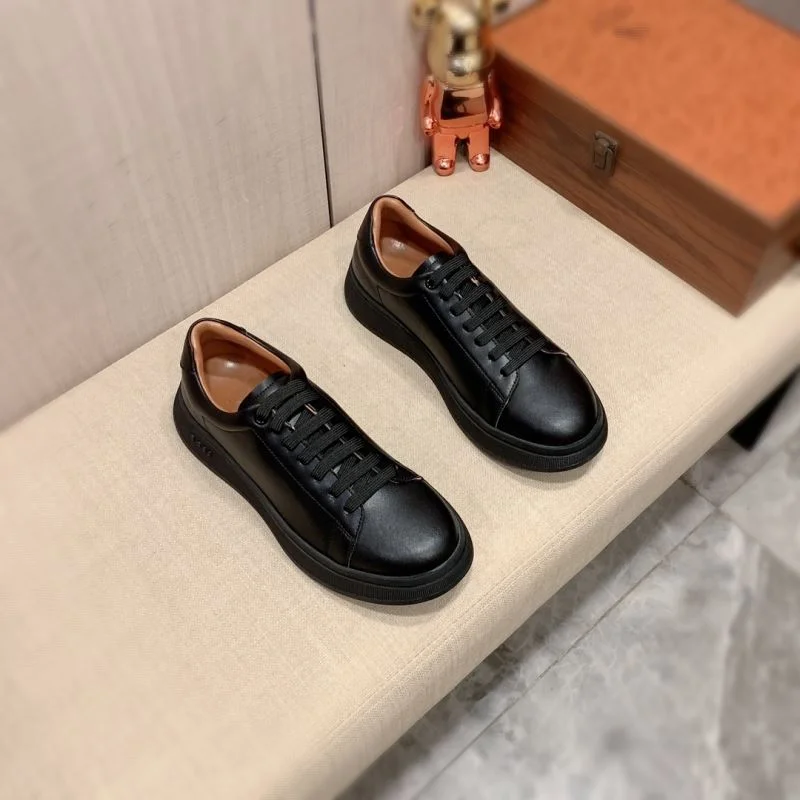 Seasonal Boss Shoes 5163