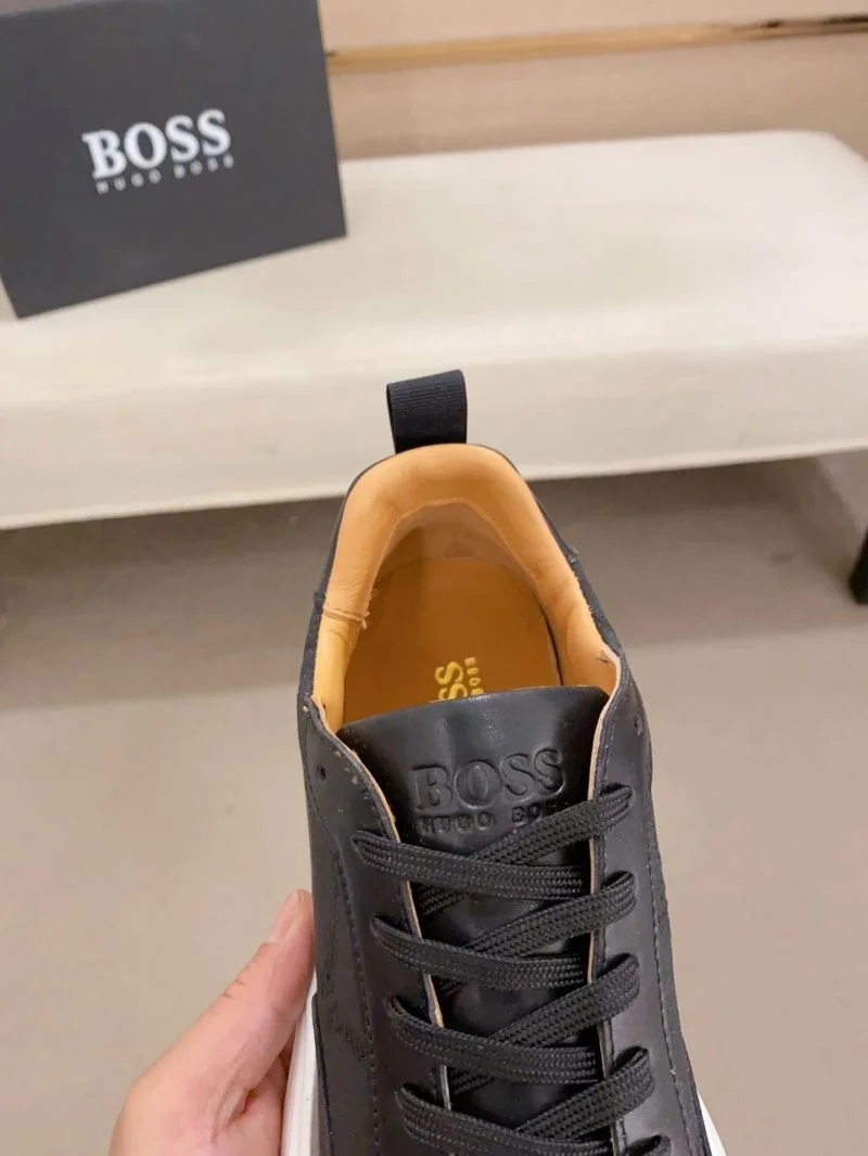 Boss Shoes MoistureWicking 14763