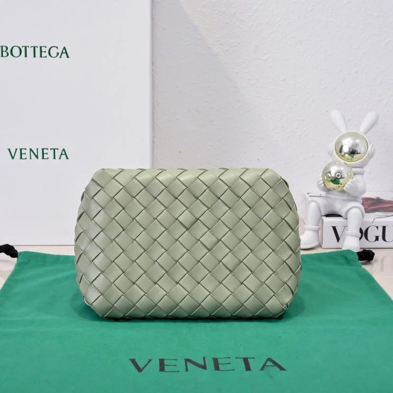 Bottega Veneta Bucket Bags Effortless 52009