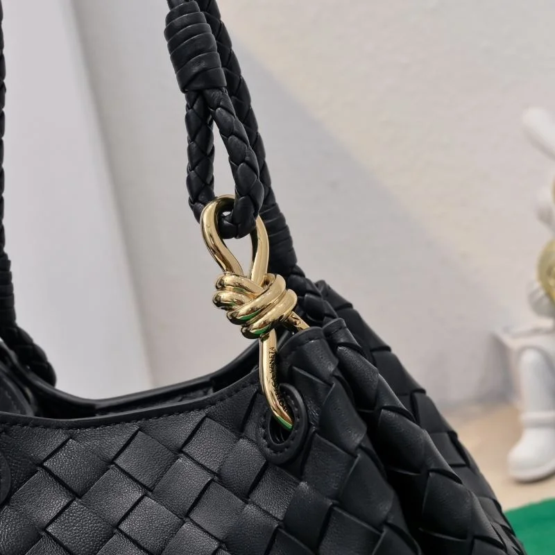 Bottega Veneta Bucket Bags Lightweight 51958