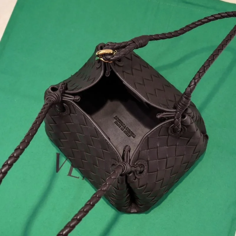 Bottega Veneta Bucket Bags Vibrant 51955