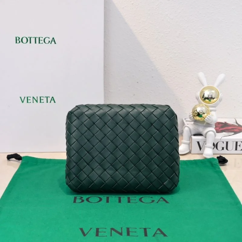 Versatile Bottega Veneta Bucket Bags 51953