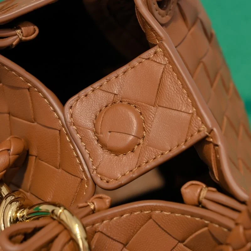 Bottega Veneta Bucket Bags Reliable 51951