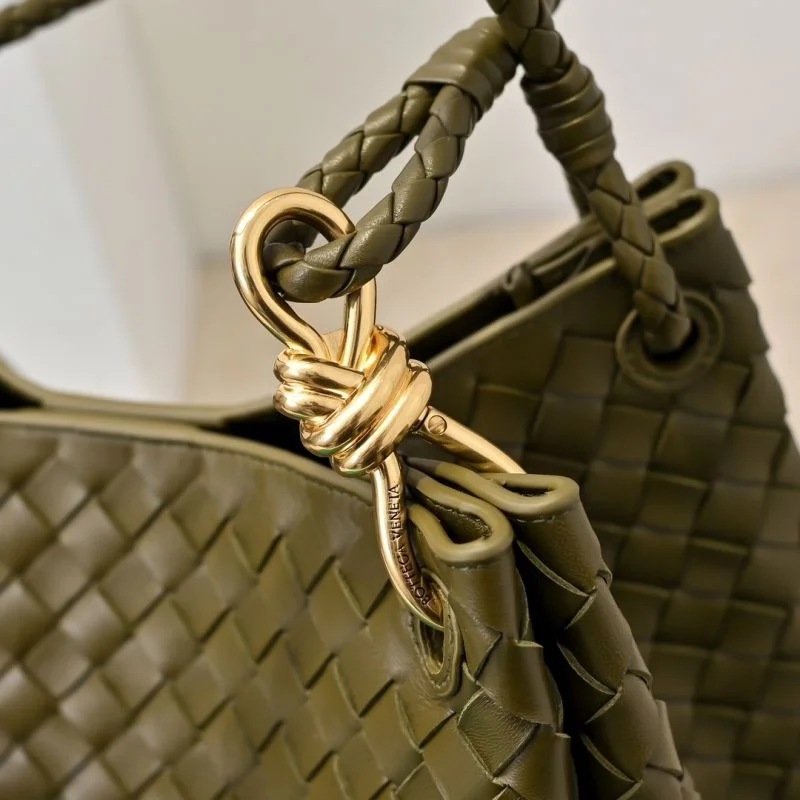 Bottega Veneta Bucket Bags Minimalist 51941