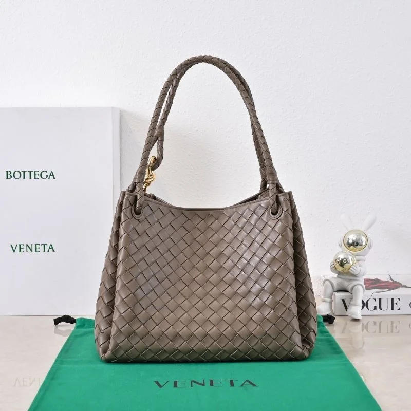 Bottega Veneta Bucket Bags Refined 51979
