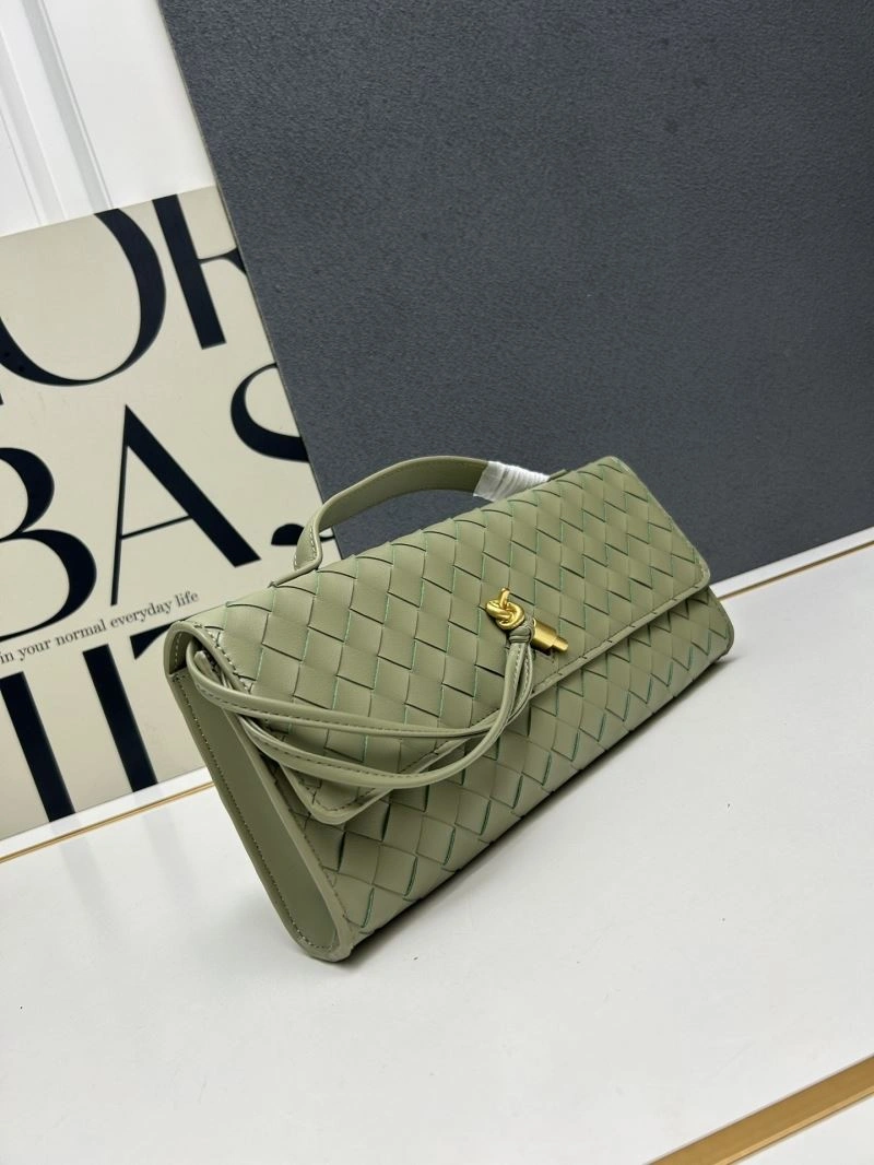 Bottega Veneta Clutch Bags OnTrend 84795