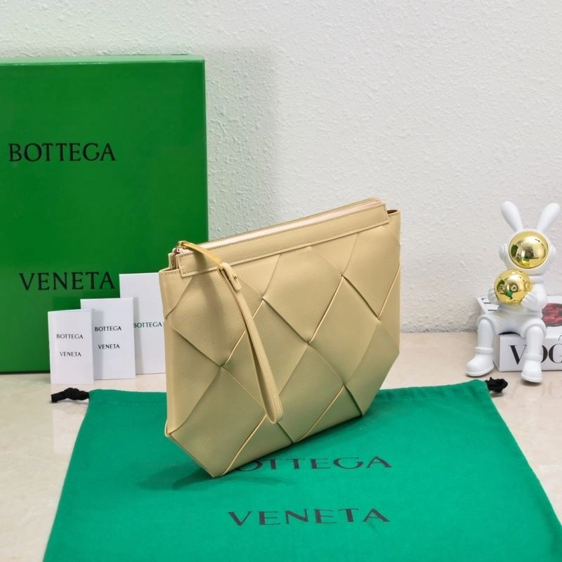 Effortless Bottega Veneta Clutch Bags 67905