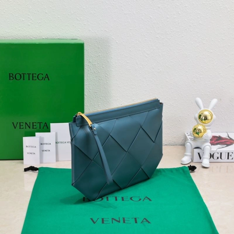 Bottega Veneta Clutch Bags Snug 67901