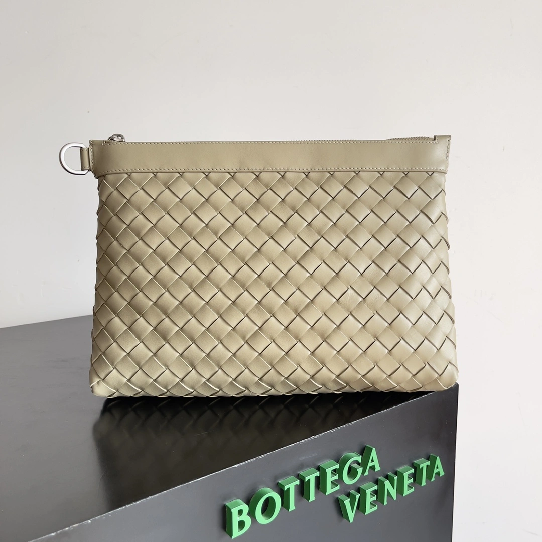Bottega Veneta Clutch Bags WeatherProof 67761