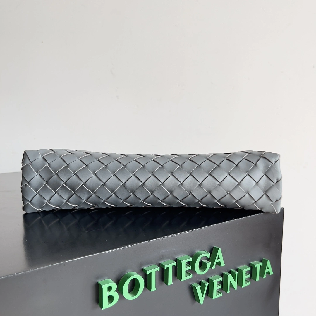 Timeless Bottega Veneta Clutch Bags 67759