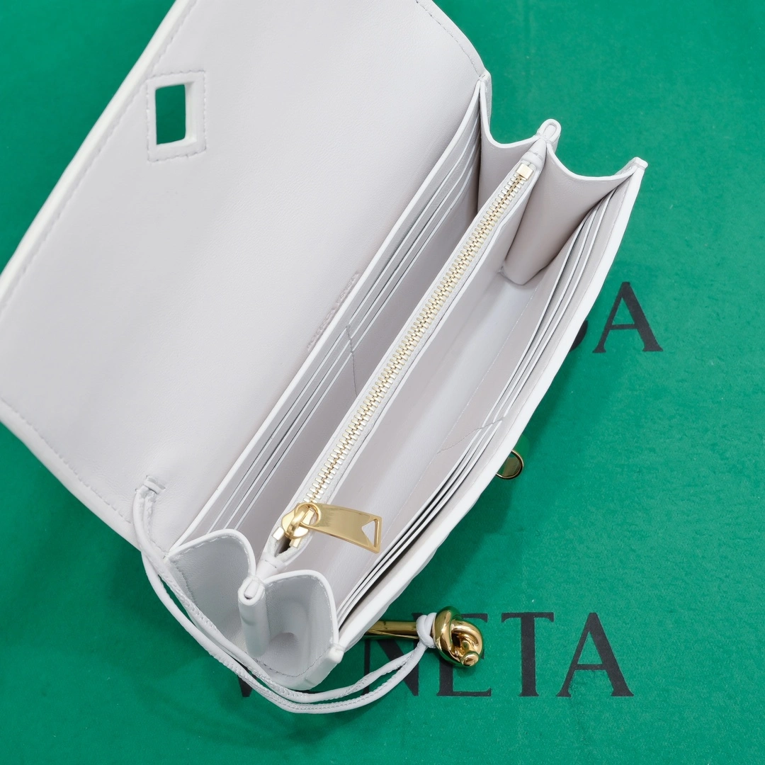 Bottega Veneta Clutch Bags Effortless 67754