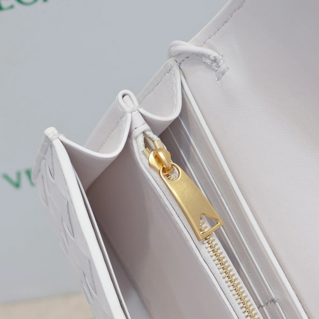 Bottega Veneta Clutch Bags Effortless 67754