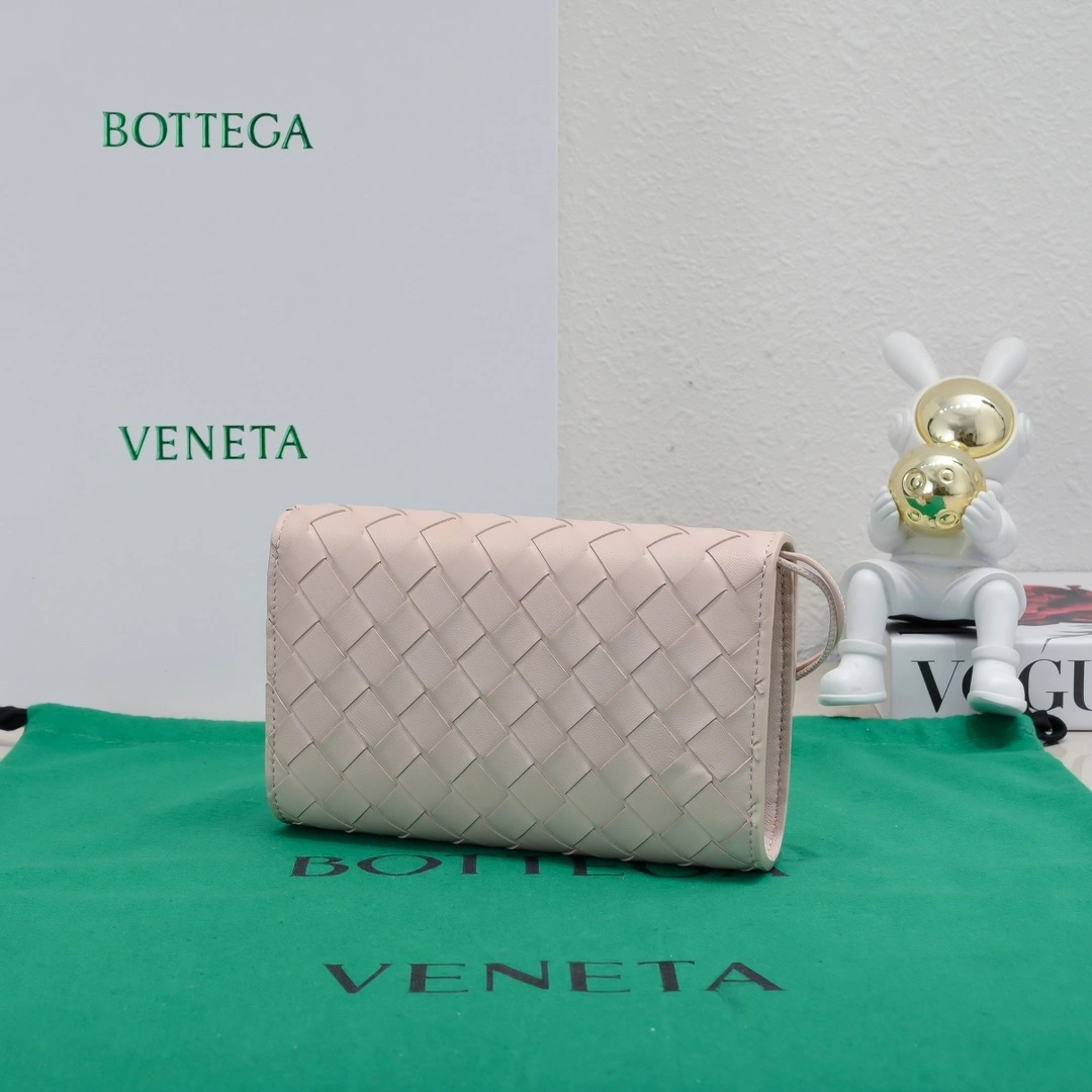 Bottega Veneta Clutch Bags FreshLook 67746