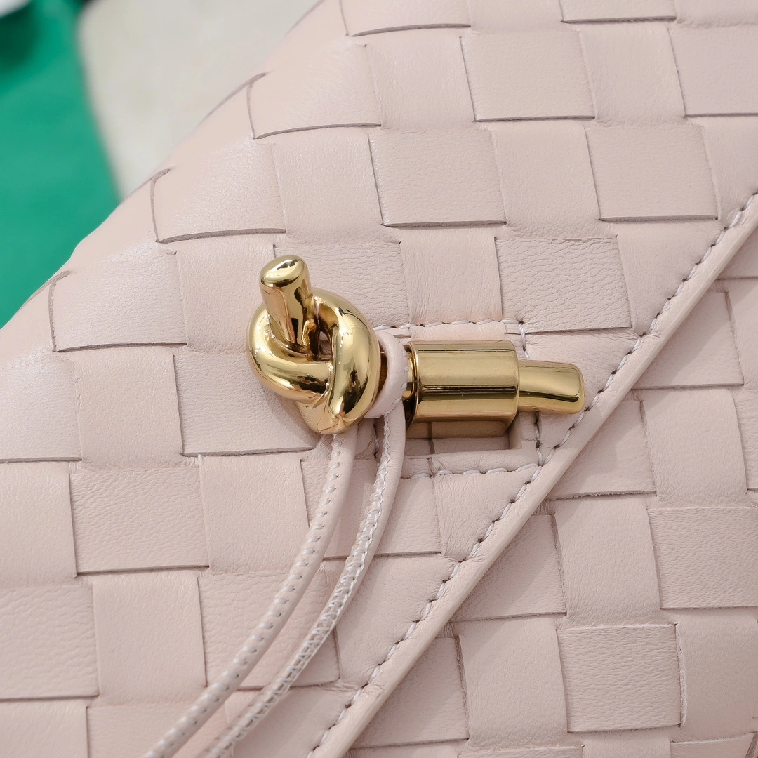 Bottega Veneta Clutch Bags FreshLook 67746