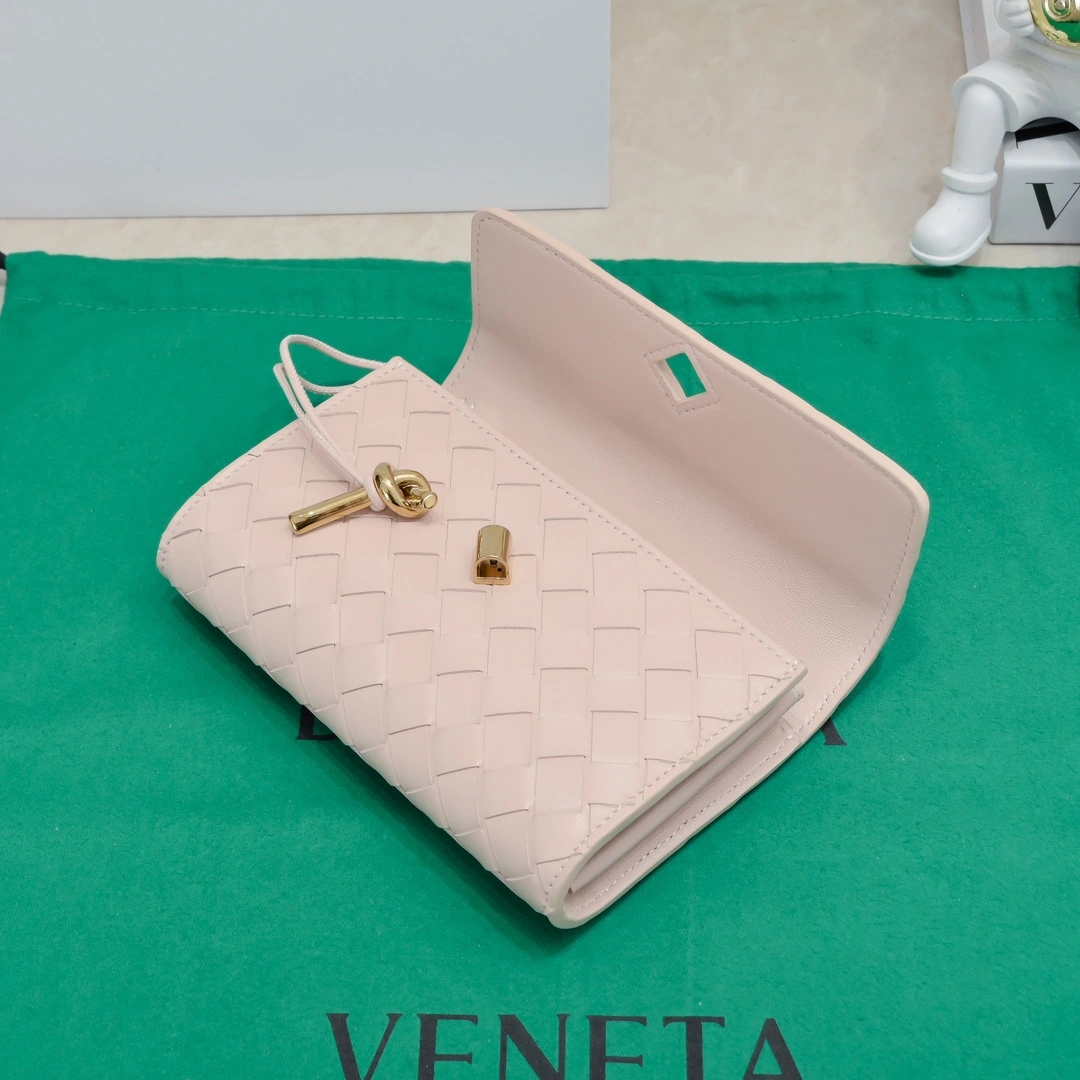 Bottega Veneta Clutch Bags FreshLook 67746
