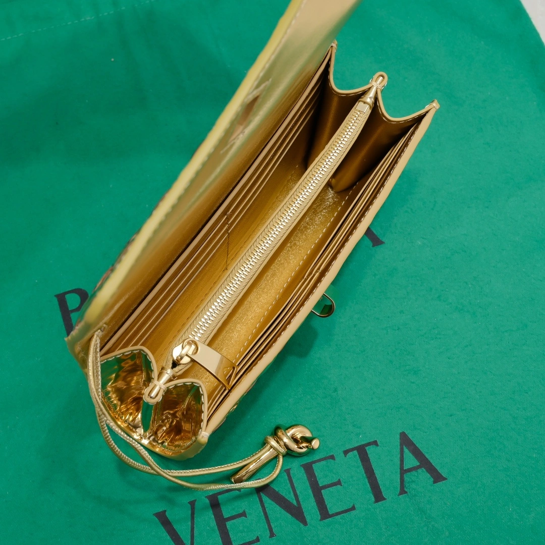 Bottega Veneta Clutch Bags ZeroBulk 67817