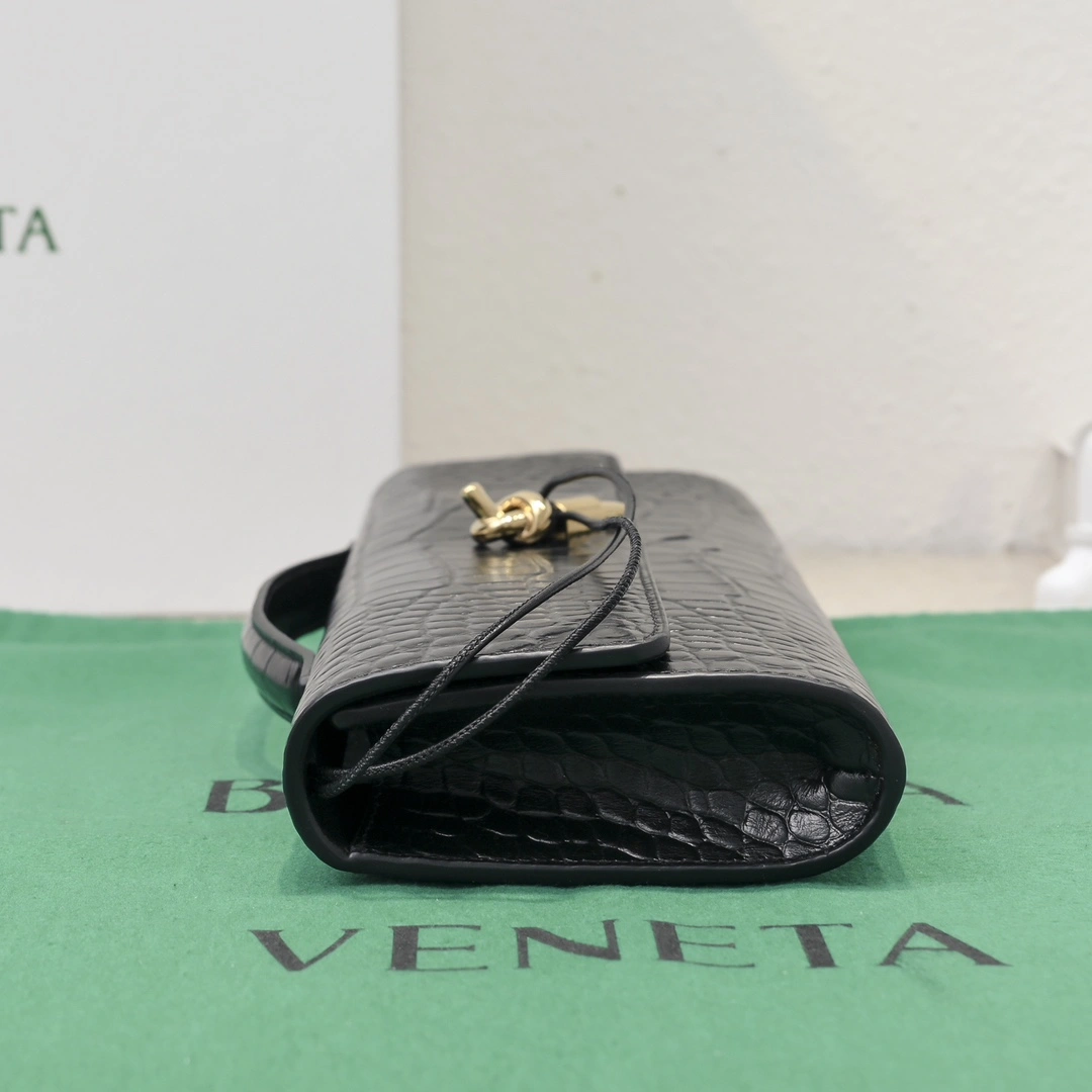 Compact Bottega Veneta Clutch Bags 67784