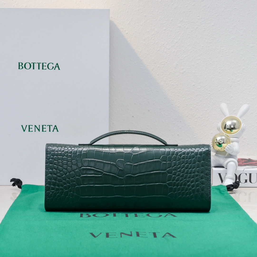 Modern Bottega Veneta Clutch Bags 67750