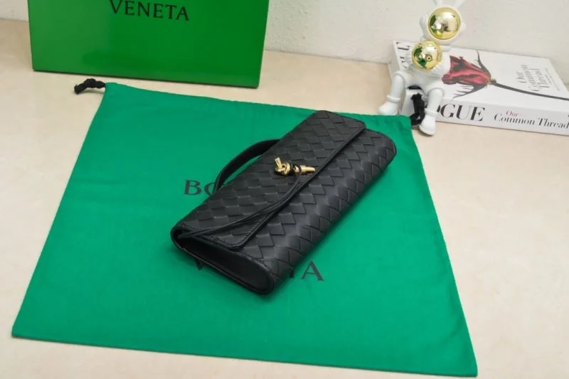 Bottega Veneta Clutch Bags Effortless 51976