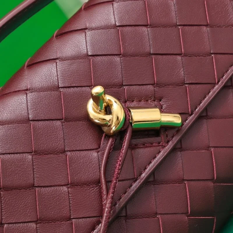 MultiPurpose Bottega Veneta Clutch Bags 51977