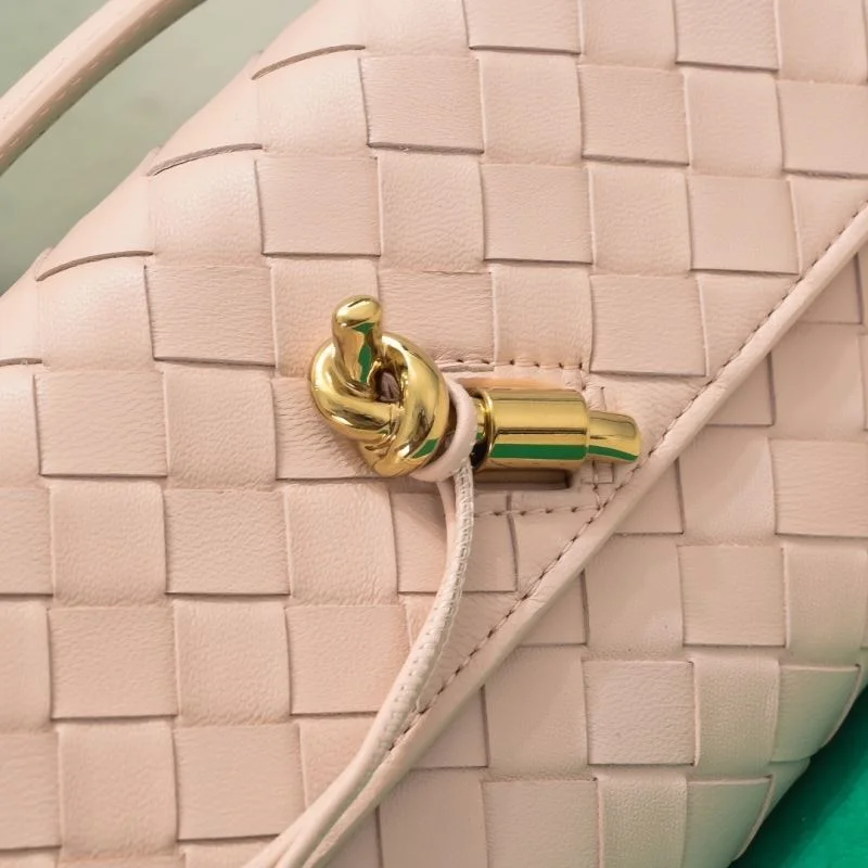 Bottega Veneta Clutch Bags Fashionable 51970