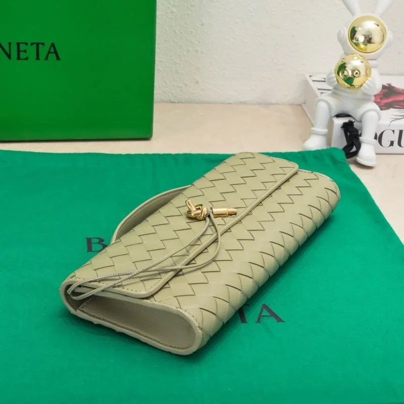 Cozy Bottega Veneta Clutch Bags 51931