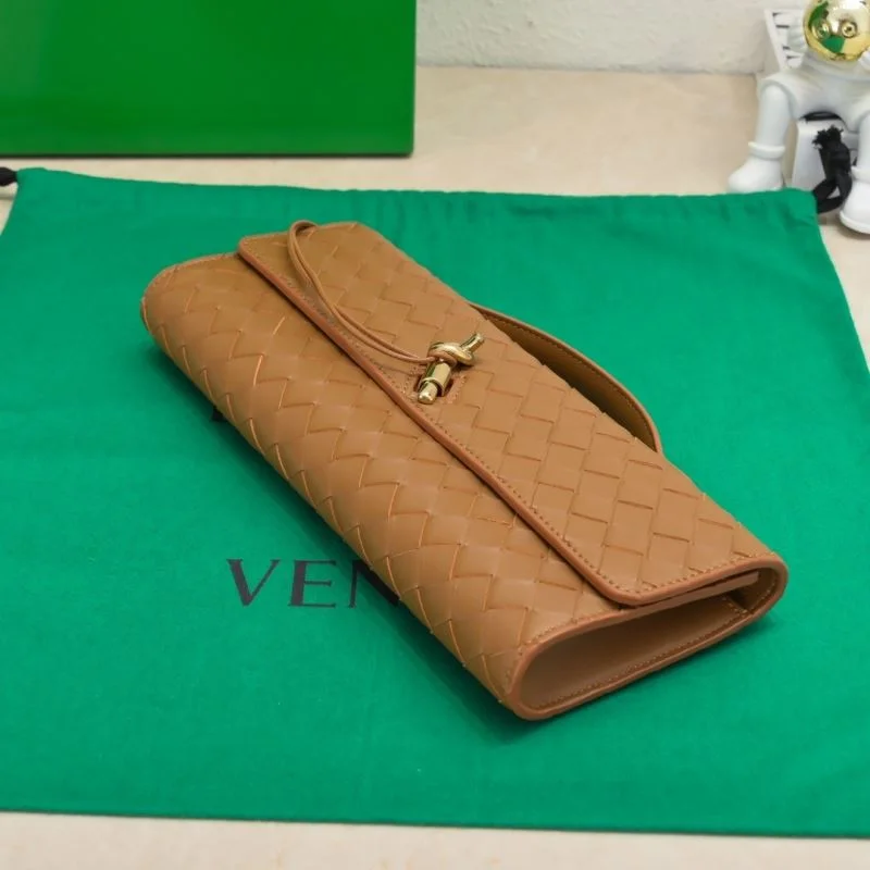 Bottega Veneta Clutch Bags Sporty 51933