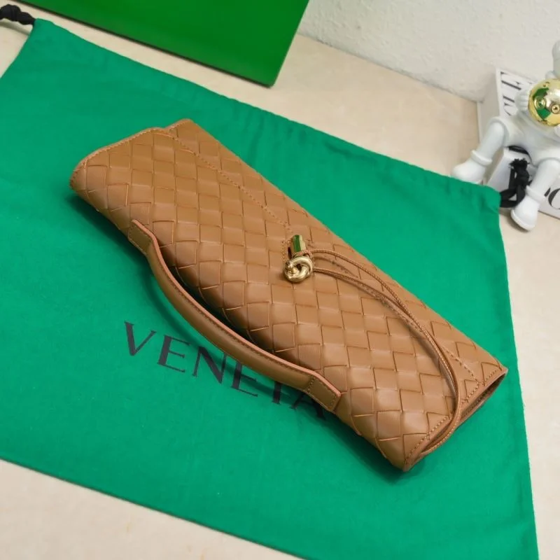 Bottega Veneta Clutch Bags Sporty 51933