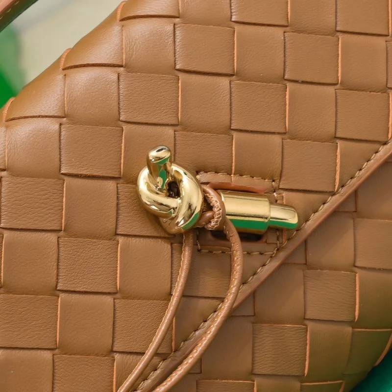 Bottega Veneta Clutch Bags Sporty 51933