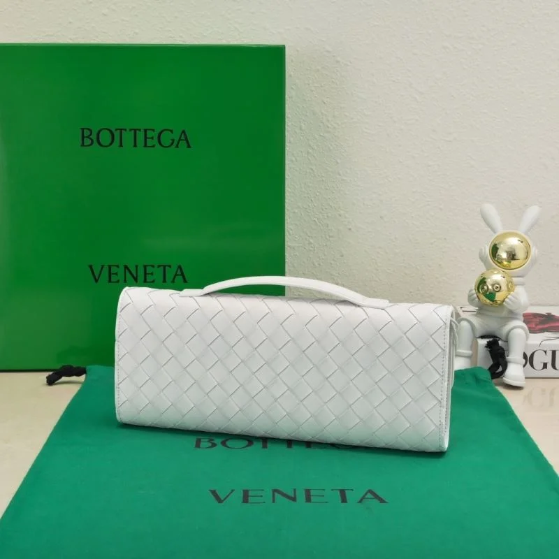 ZipUp Bottega Veneta Clutch Bags 51937