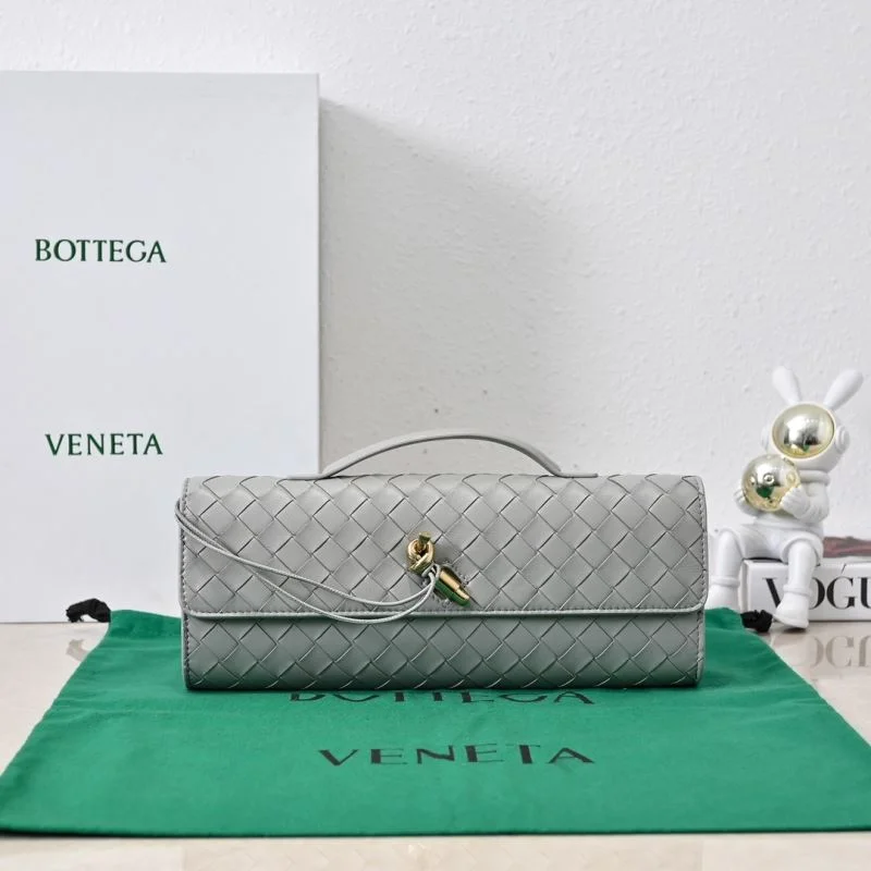 Bottega Veneta Clutch Bags Cozy 51966