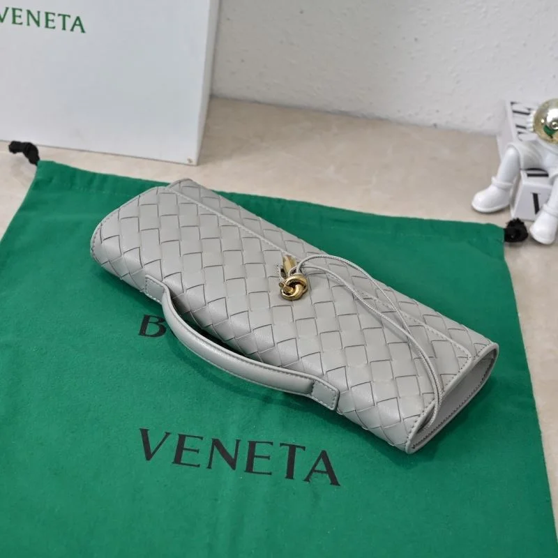 Bottega Veneta Clutch Bags Cozy 51966