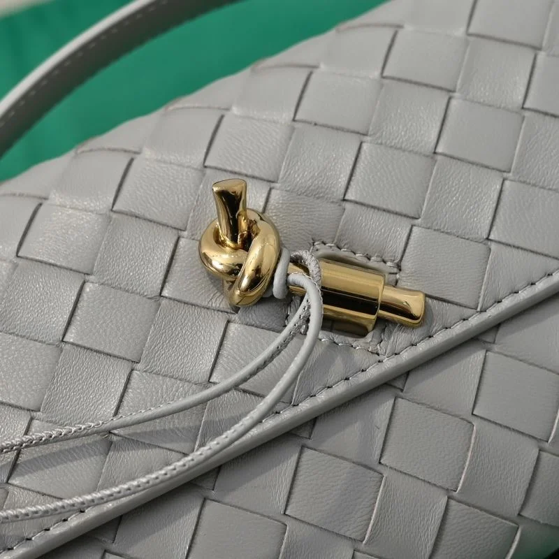 Bottega Veneta Clutch Bags Cozy 51966
