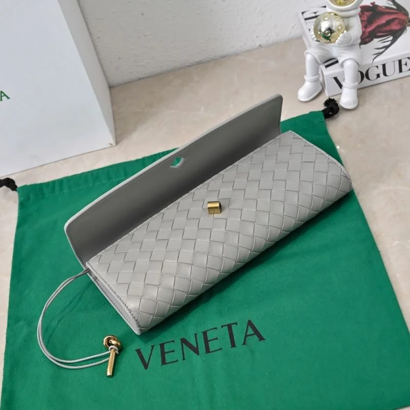 Bottega Veneta Clutch Bags Cozy 51966