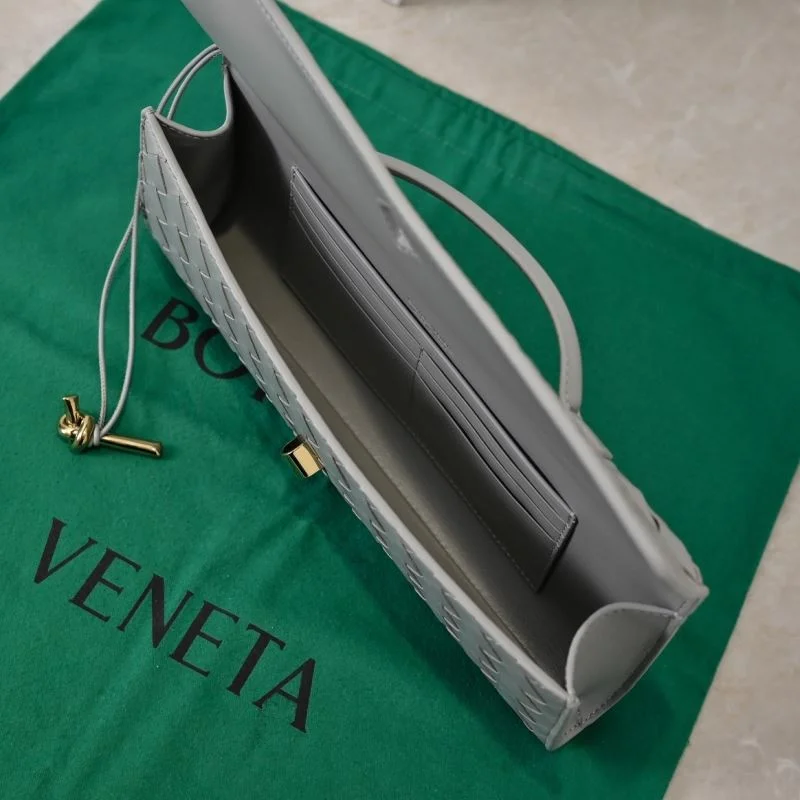 Bottega Veneta Clutch Bags Cozy 51966