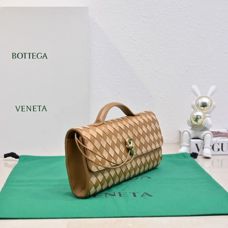 FashionForward Bottega Veneta Clutch Bags 51923