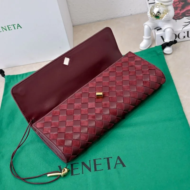 Bottega Veneta Clutch Bags ModernLook 51969