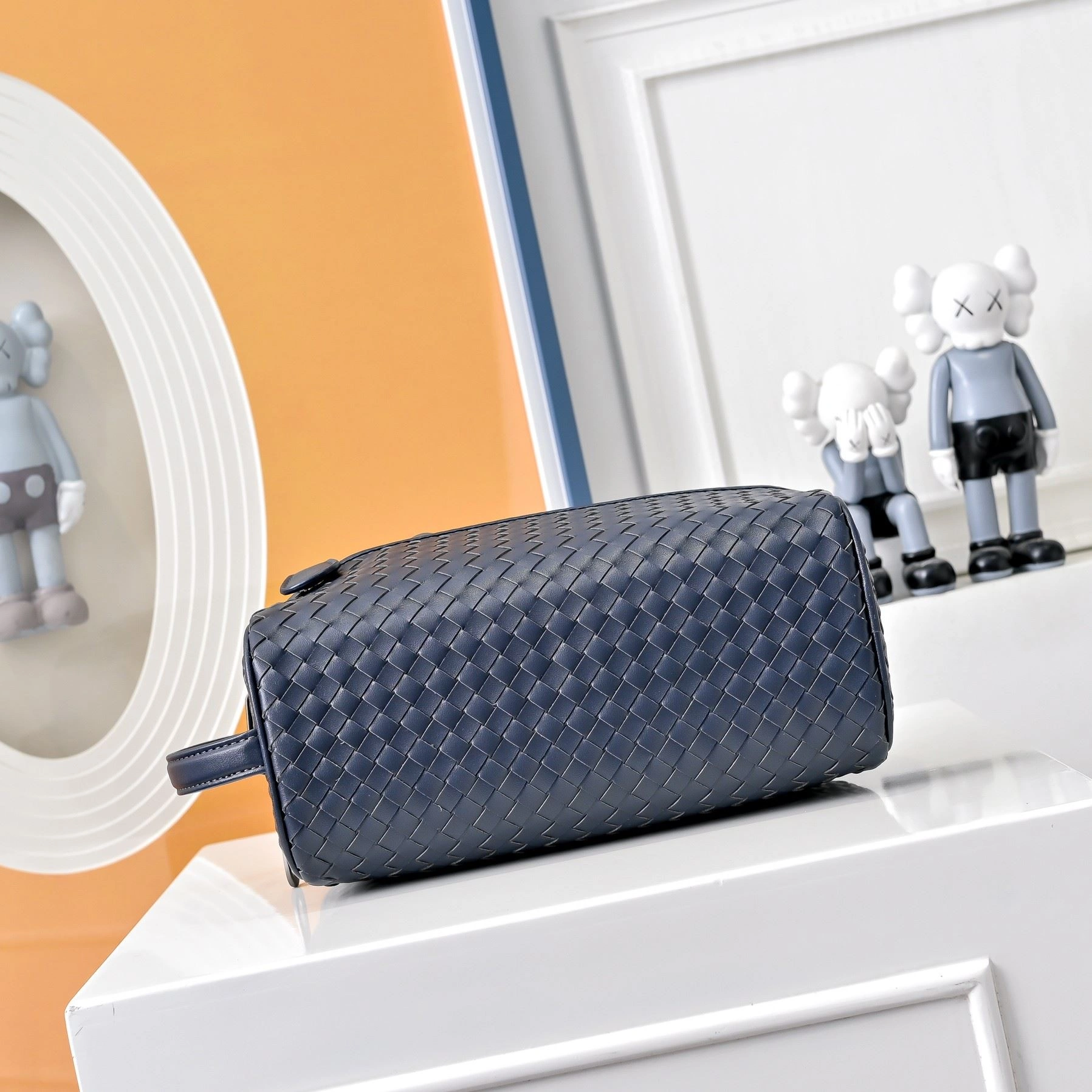 Bottega Veneta Cosmetic Bags Attractive 93364