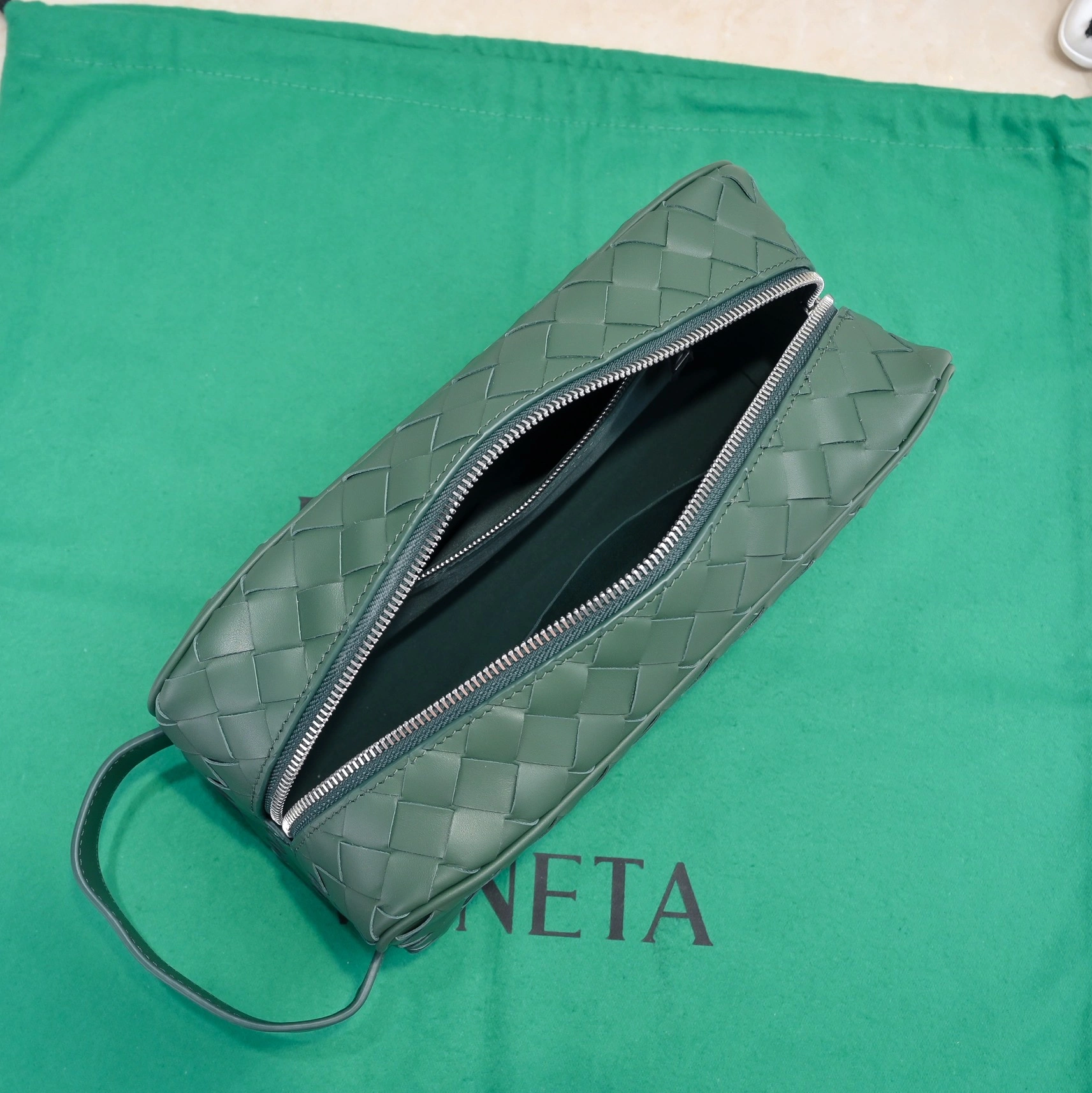 Tailored Bottega Veneta Cosmetic Bags 67738
