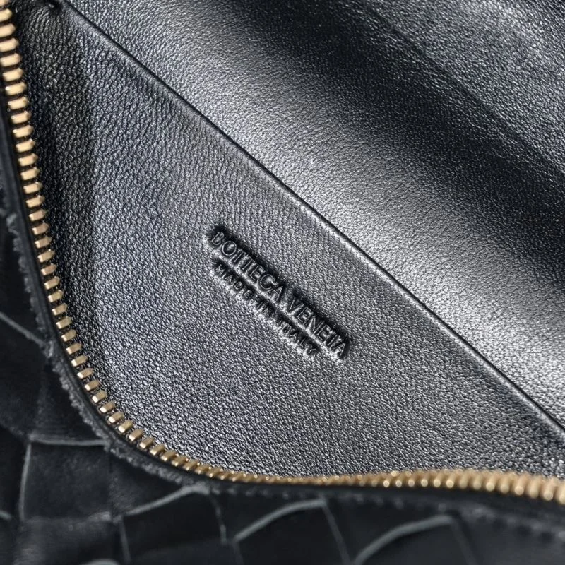 Trendsetting Bottega Veneta Cosmetic Bags 51965