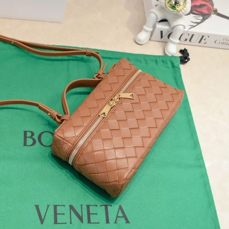 MoistureWicking Bottega Veneta Cosmetic Bags 51919