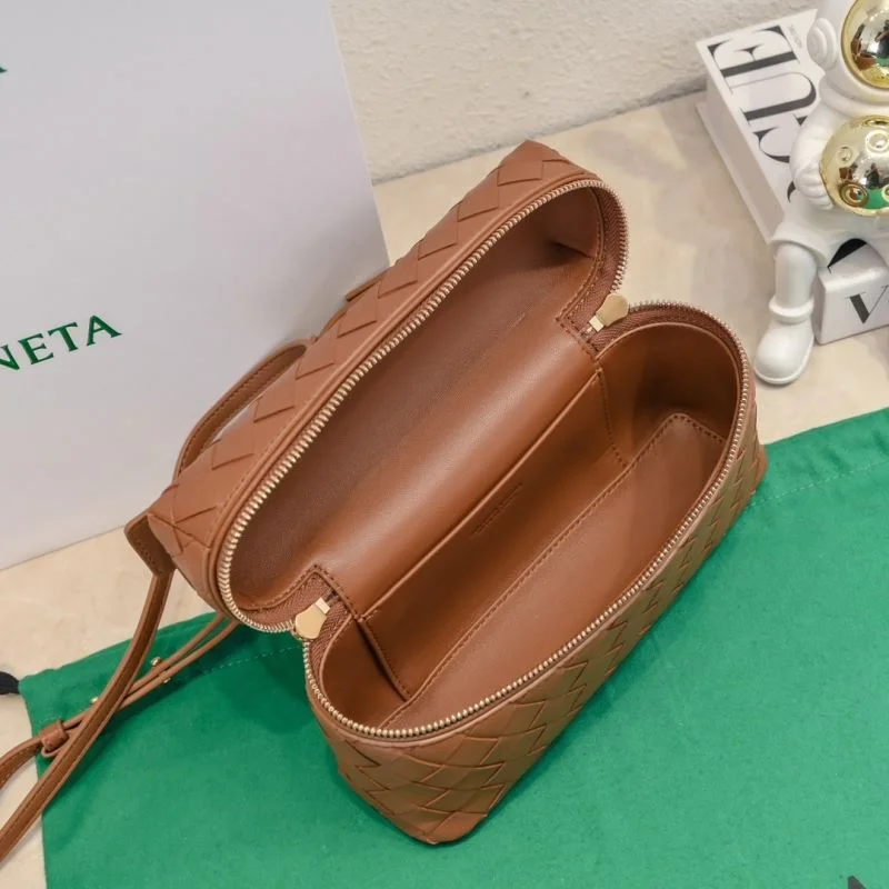 MoistureWicking Bottega Veneta Cosmetic Bags 51919