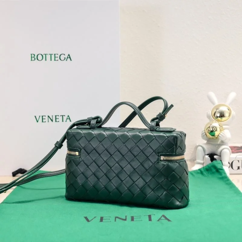 Bottega Veneta Cosmetic Bags Resilient 51918