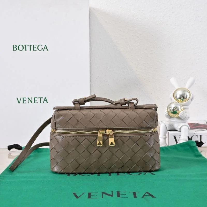 Bottega Veneta Cosmetic Bags ZipUp 51915